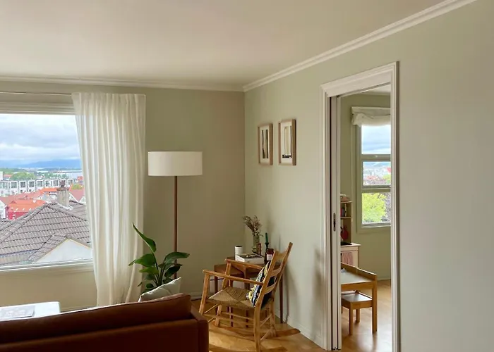 Amazing Views In The Center Apartment *